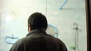 Daughter got horny when she saw father in shower