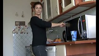 Beautiful and mature Czech lady is also horny for some quick sex