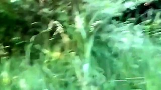 Deutsche MILF im Bikini Outdoor gefickt