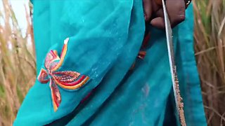 First Time Desi Bhabhi Fucked Hard in Paddy Fields - Homemade Indian Sex