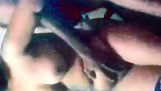 Meri Behan ki ladki mere mere saath picnic banane gayi  dono EK hi kamre mein band ho gayi