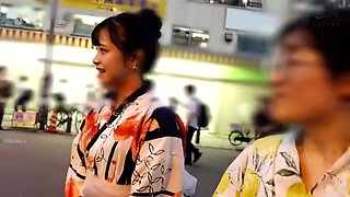 清純派浴衣美女が男の股に顔をスリスリして焦らしながらキュートなネットリフェラ