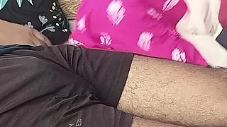 The Young Daughter-in-law Came to Press Her Father-in-law's Feet, Then Both of Them Had Fun with the Fuck.