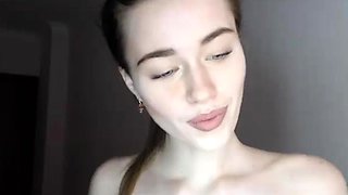 Brunette Solo Webcam Masturbation