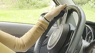 Nos Excita Escuchar El Sonido Del Carro, Besarnos, Tocarnos Las Tetas Y Tener Orgasmos