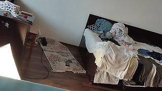 Sexy wife doing housework naked. Cum on wife's big ass. Hot foreplay with a couple, massage with oil s