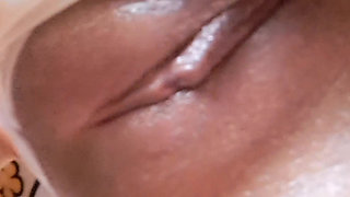 INDIAN GIRL TOUCHES HER PUSSY WITH STEPDAD