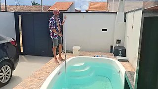 Hot Wife Cheats with Pool Guy in Steamy Hardcore Fuck - Amateur Latina MILF Squirts