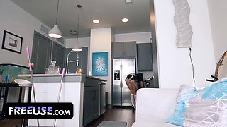 Splendid french maid Katrina Colt cleans guest rooms & sucks rods for extra cash - freeuse