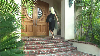 Tiny Cytherea fucks and squirts and until the guy pops his load