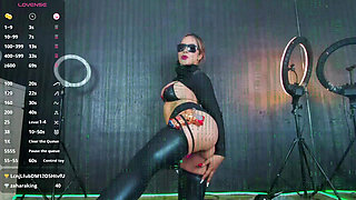 Trinity wanna fuck your big cock Mr Smith!!