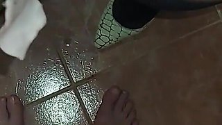 I Love It When My Stepmom Come to Visit Me in Her Nylon Stockings and High Heels