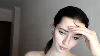 Brunette Solo Webcam Masturbation