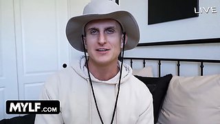 Ass fucking birthday surprise - mylf