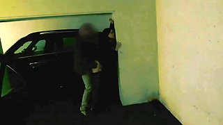 surpris en train de niquer dans le parking