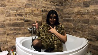 Pee in Bathtub While Wearing a Fur Coat and Pantyhose 198