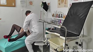 Mature Gyno Secret- Gyno Doctor Records His Mature Female Patient On A Cam