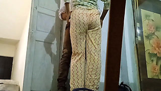 The Tuition Teacher Secretly Took the Village Student to a Room and Fucked Her Pussy.