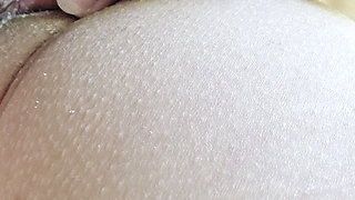 Amateur Homemade Anal penetration with a buoy...