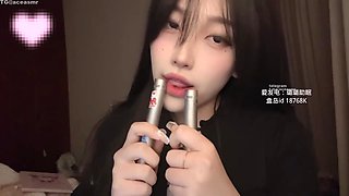 Lulu sticky tongue cleaning aceasmr