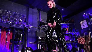 Femdom fetish bitches use bdsm
