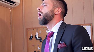 Gangsta - MENatPLAY
