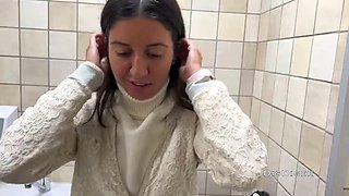 Real Porn Casting in a Public Toilet of Shopping Mall