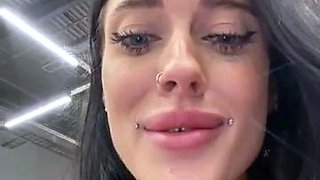 Melissa_crazy russian toilet camwhore