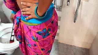 Desi Maid Washing A Bathroom And Fucking There