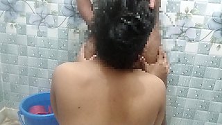 Desi Randi in Hotel Toilet Sex with Big Dick