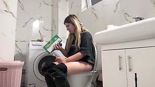 Big Ass Blonde Toilet After Lunch Meal