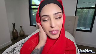 The one that got away! Hijab sex with Sofia Leona