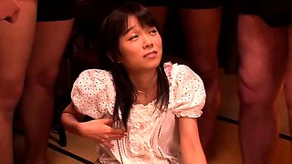 Japanese teen faicalized with bukkake