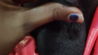 Sexy Marathi Aunty Handjob to Husband Friend in the Saree