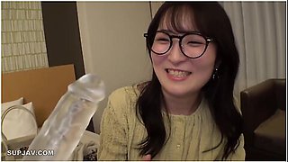 200gana-3242 Seriously Soft-hearted, First Shoot Pick Up A Fair-skinned, Serious Amateur Who Looks Good On Glasses With Strawberries!despite His Appearance, He Has Had An Affair!her Underneath Her Pants Are Slender, Even Her Anus!shes So Serious Tha