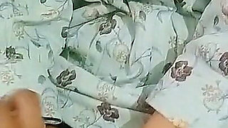 Day 2 Handjob with Divya Plus Oil My Laand