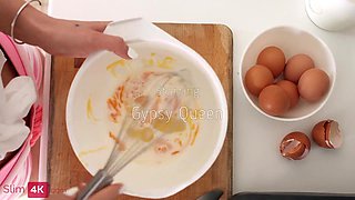 Gypsy Queen & Mary Frost - Homemade photo session ends for hot brunettes with threesome