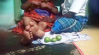 Indian Aunty Pussy Eating in Boy Friend Village Homemade