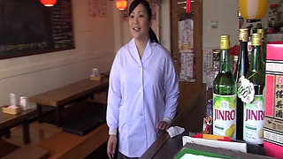 H080g06 I Visited the Signboard Wife of a Chinese Restaurant with an Interview