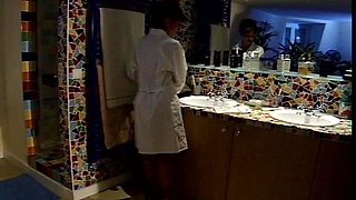 Lesbian French Babes Scissoring in Bathroom