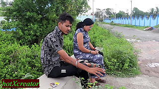 Indian Unknown Bhabhi Sex with College Boy! Desi Hot Sex