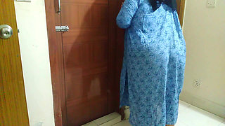 Egypt Hot MILF Horny Anipee Aunty Fucked by Neighbor When Her Husband Was Abroad