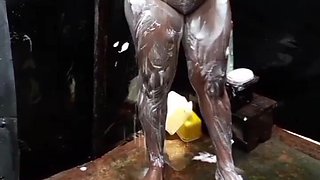 Outdoor Bathing Video in Srilanka