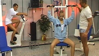 German Amateur Teen Threesome FMM with a Blonde