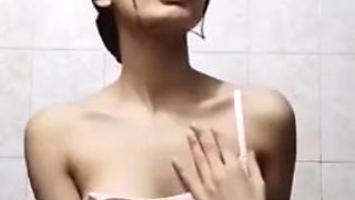 My boyfriend recorded my nude camshow so i uploaded it