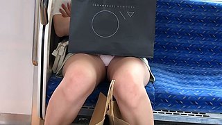 Asian amateurs enjoying sex in public