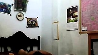 Indonesian Babe Orgasms on Fucking Machine