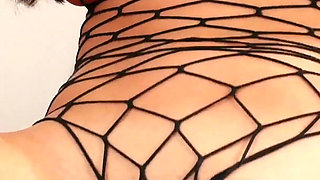 Fetish babe April Olsen loves giving jerk off instructions to group of men