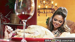 Brazzers - Real Wife Stories - Julia Bond Johnny Sins - Cock n Roll Thanksgiving