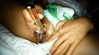 HOT Thai wife gives rimjob before pussy